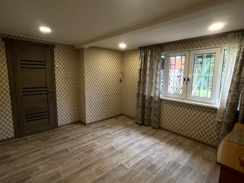 участок по адресу Квітнева, 34