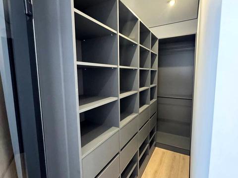 квартира за адресою Микитинецька вул., 8