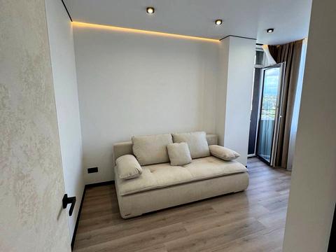 квартира за адресою Микитинецька вул., 8