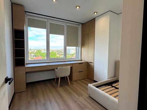квартира за адресою Микитинецька вул., 8