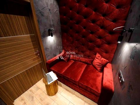 комерційна за адресою Кловський узвіз, 7a