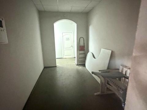комерційна за адресою Дніпро, Академіка Янгеля вул., 30