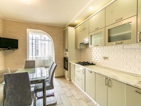 квартира за адресою Олександра Довженка вул., 25б