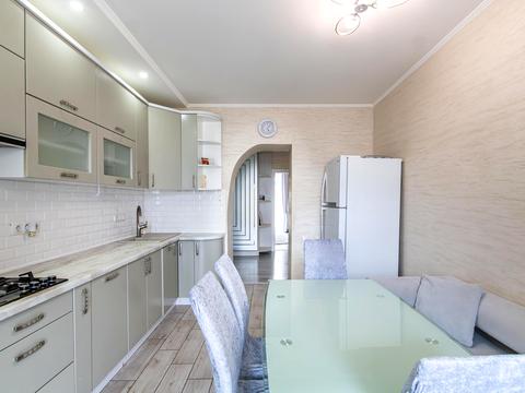 квартира за адресою Олександра Довженка вул., 25б