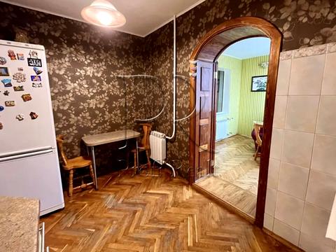 квартира за адресою Анни Ахматової вул., 6