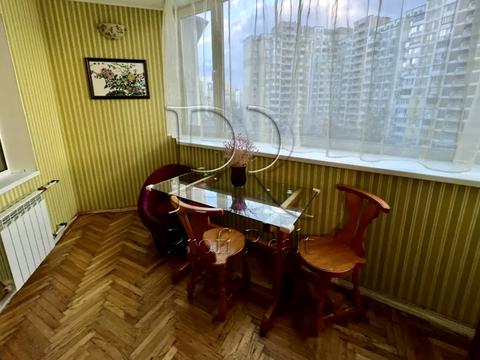 квартира за адресою Анни Ахматової вул., 6