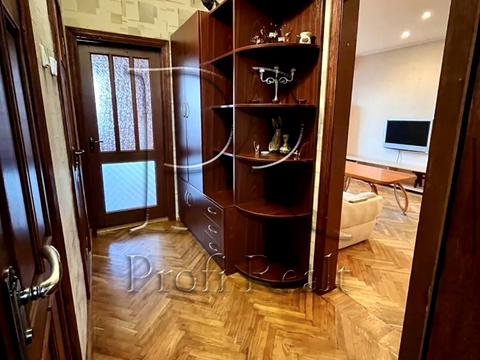 квартира за адресою Анни Ахматової вул., 6