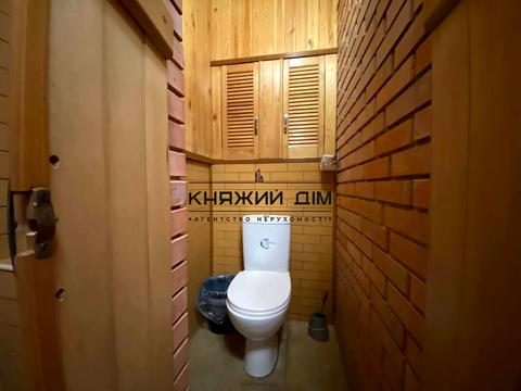 будинок за адресою Центральна вул., 69/1