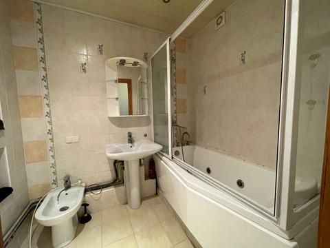 квартира за адресою Рональда Рейгана вул., 42