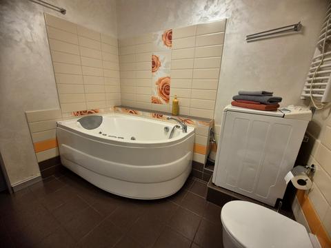 квартира за адресою Дніпро, Королеви Єлизавети ІІ вул. (Глинки), 2