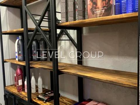 комерційна за адресою Миколи Ушакова вул., 8