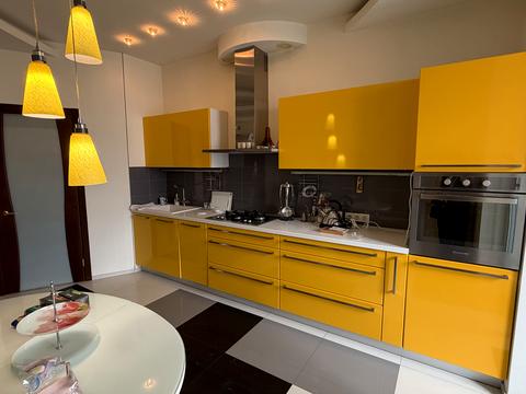 квартира за адресою Паркова вул., 48