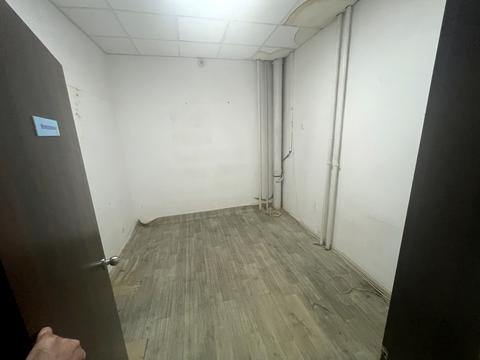 комерційна за адресою Раїси Окіпної вул., 10-А