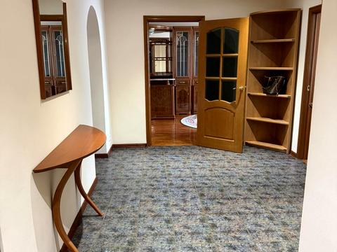 квартира за адресою Драгоманова вул., 3
