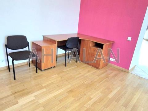 комерційна за адресою Паторжинського вул., 14