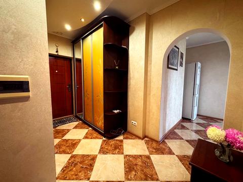 квартира за адресою Анни Ахматової вул., 48