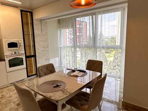 квартира по адресу Степана Бандеры ул., 77-Б