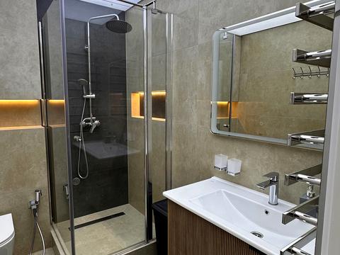 квартира по адресу Степана Бандеры ул., 77-Б