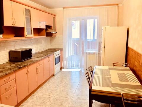 квартира по адресу Драгоманова ул., 44-А