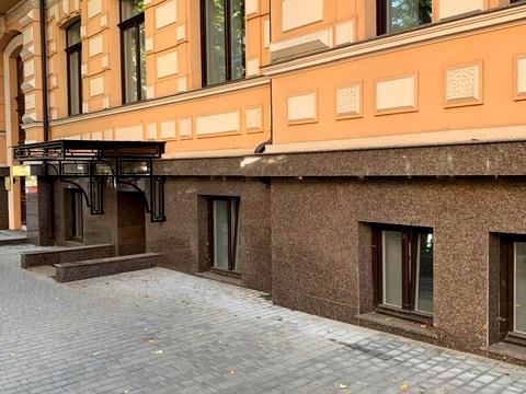 комерційна за адресою Одеса, Садова вул., 18