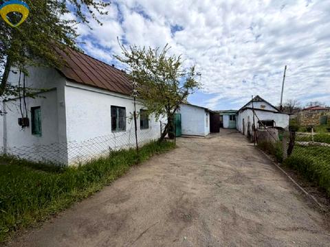дом по адресу Центральна