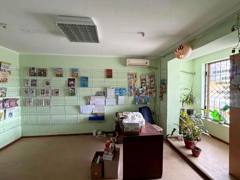 коммерческая по адресу Строителей бульв., 5