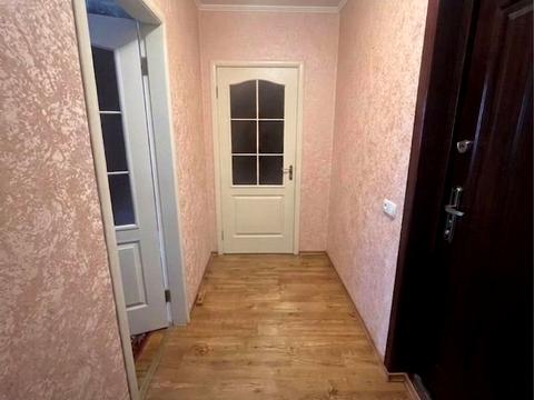 квартира за адресою Космонавтів просп., 27