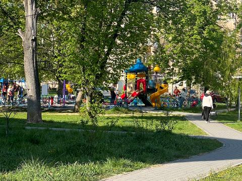 квартира за адресою Космонавтів просп., 27