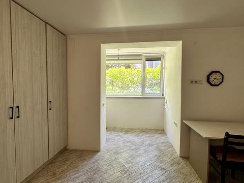квартира за адресою Джерельна вул., 8