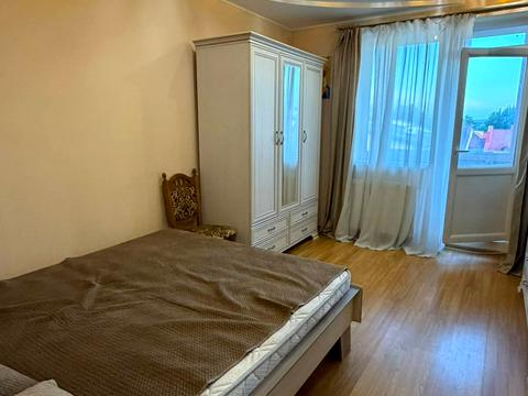квартира за адресою Володимира Івасюка вул., 6