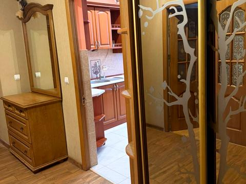 квартира за адресою Володимира Івасюка вул., 6