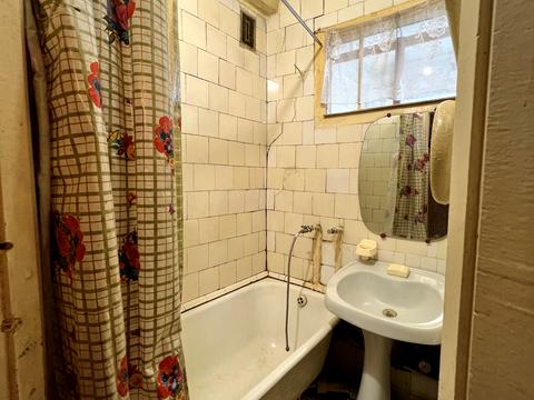 квартира за адресою Раїси Окіпної вул., 5