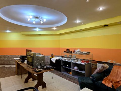 комерційна за адресою Лесі Українки вул., 32
