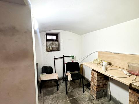 коммерческая по адресу Антоновича ул. (Сталинградской битвы), 83