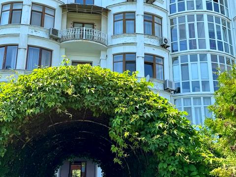 квартира по адресу Вице-адмирала Азарова ул. (Вице-адмирала Азарова), 13