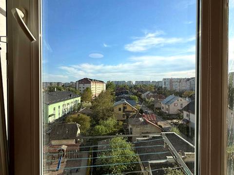 квартира за адресою Володимира Івасюка вул., 10
