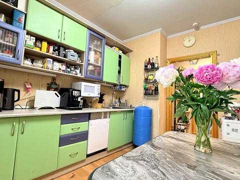 квартира за адресою Милославська вул., 12