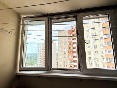 квартира за адресою Милославська вул., 12