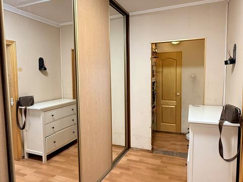 квартира за адресою Милославська вул., 12