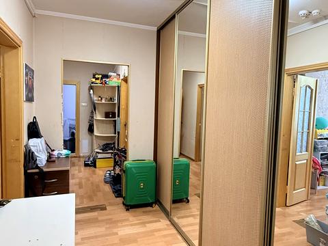 квартира за адресою Милославська вул., 12