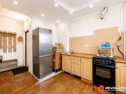 квартира за адресою Зої Гайдай вул., 7