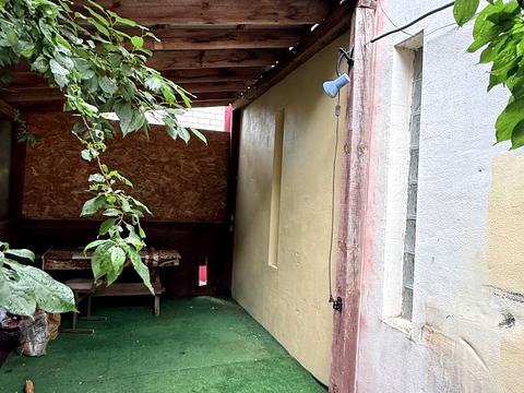 будинок за адресою Травнева вул.