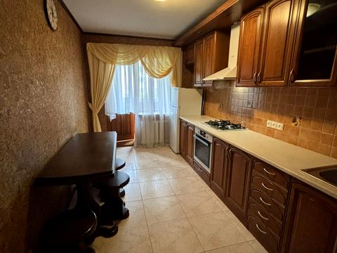 квартира за адресою Жоліо Кюрі вул., 64