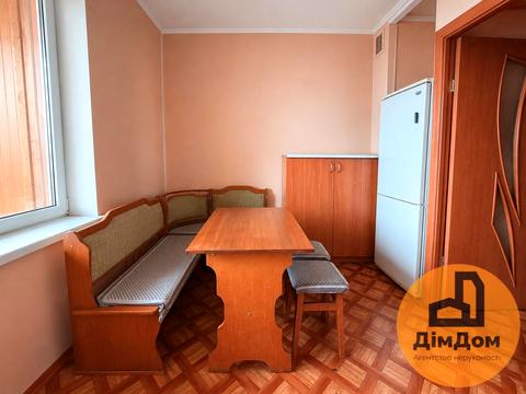 квартира за адресою Ревуцького вул., 17