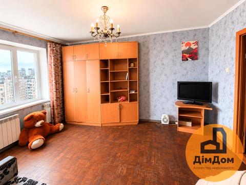 квартира за адресою Ревуцького вул., 17