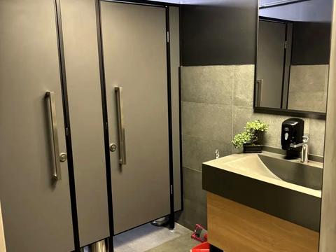 комерційна за адресою Михайла Максимовича вул. (Онуфрія Трутенка), 8
