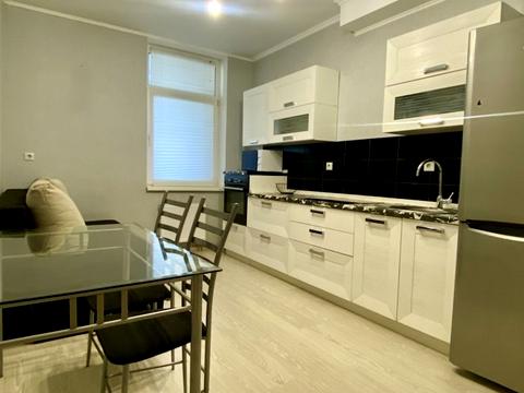 квартира за адресою Анни Ахматової вул., 22