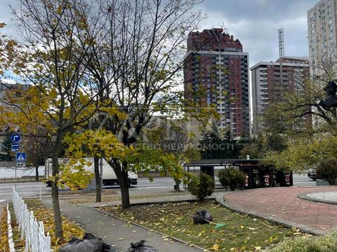 коммерческая по адресу Фрометовская ул., 2 к18-Б