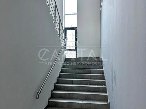 коммерческая по адресу Фрометовская ул., 2 к18-Б