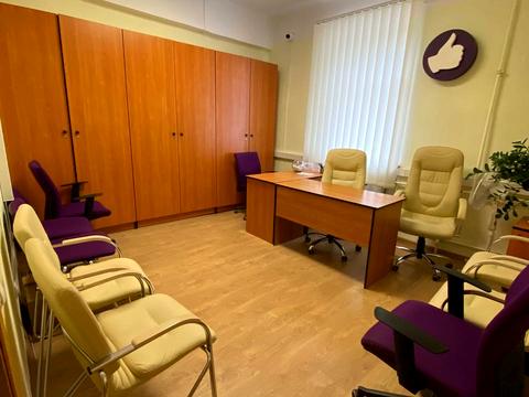 комерційна за адресою Академіка Андрія Сахарова вул., 42